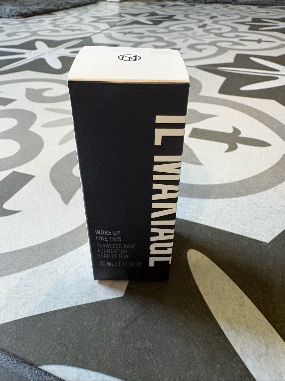 IL MAKIAGE Black Box with White Label - Woke Up Like This 120